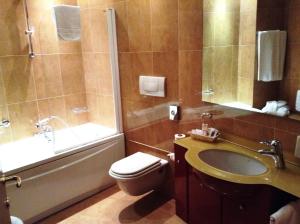 Koupelna v ubytování Hotel Royal Torino Centro Congressi