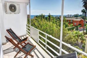 Balkón nebo terasa v ubytování Stunning 1 bed apt Benalmadena