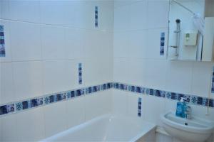 Fotografie z fotogalerie ubytování London Zone 2, 2 Bedroom House v Londýně + 34 fotografií