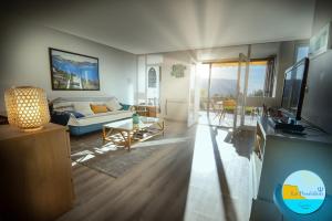 Una cocina o kitchenette en LE POSEIDON VUE MER