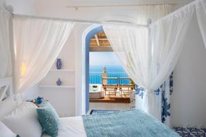 A bed or beds in a room at La Barbera