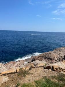 Fotografia z galérie ubytovania Apartamento con playa y vistas en la Costa Brava v destinácii Begur