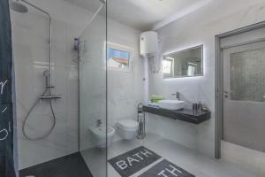 Kúpeľňa v ubytovaní Apartment Zak + 37 fotografií