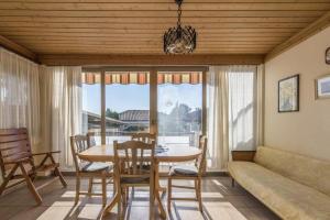 Posedenie v ubytovaní Bungalow Pintar