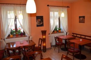 Restaurace v ubytování Hotel u Kapra