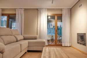 Posedenie v ubytovaní Yuhom, casas con alma. Xacedos 5