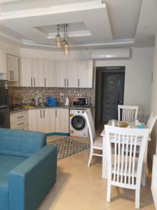 A kitchen or kitchenette at Sharm Hills