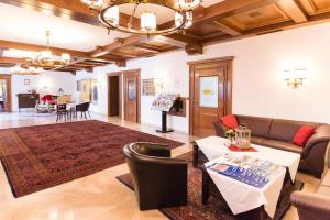 Posezení v ubytování Hotel Gumberger GmbH Garni