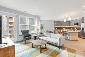 Kuchyň nebo kuchyňský kout v ubytování WhyHotel by Placemakr, Columbia