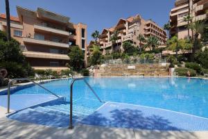 Fotografie z fotogalerie ubytování Stunning 2 Bedroom Apartment in Magna Marbella v destinaci Marbella