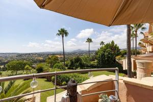 Fotografie z fotogalerie ubytování Stunning 2 Bedroom Apartment in Magna Marbella v destinaci Marbella