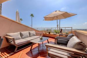 Fotografie z fotogalerie ubytování Stunning 2 Bedroom Apartment in Magna Marbella v destinaci Marbella