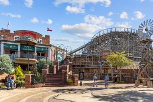 a roller coaster at a theme park at Seabrook 3BR Near Kemah Boardwalk, El Jardin Beach in Seabrook