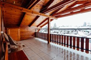 Μπαλκόνι ή βεράντα στο Orava Hotel