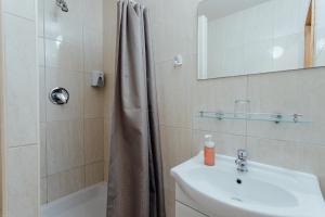 Ένα μπάνιο στο Orava Hotel