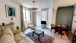 Zdjęcie z galerii obiektu Appartement La Croix au Maître (hyper centre Auxerre) w mieście Auxerre