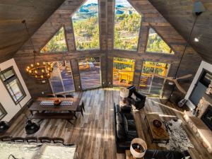 Predel za sedenje v nastanitvi Cliff's Edge. New Build, Breathtaking Views, Luxury Stay Near Zion