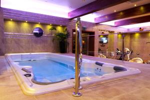 Zdjęcie z galerii obiektu Hotel Iskierka Business & Spa w Mielcu