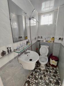 Koupelna v ubytování Minh Hiền Hotel