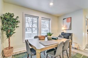 Gallery image of Stylish Retreat with Yard Less Than 5 Mi to MSU Campus in Lansing