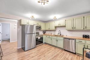 A cozinha ou cozinha compacta de Hazelwood Haven Duplex