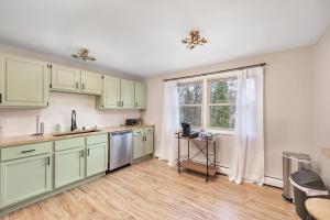 Köök või kööginurk majutusasutuses Hazelwood Haven Duplex
