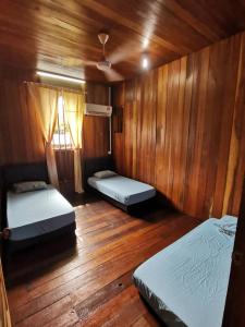 Gallery image of AK HOMESTAY in Kamunting