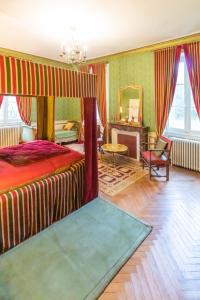 Posteľ alebo postele v izbe v ubytovaní Chateau du Hallay