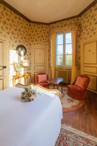 Posedenie v ubytovaní Chateau du Hallay