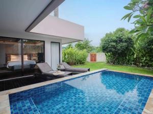 Bassein majutusasutuses Pullman Lombok Merujani Mandalika Beach Resort või selle lähedal