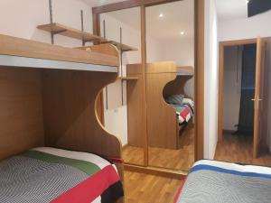 Katil dua tingkat atau katil-katil dua tingkat dalam bilik di CASA FELISA - Vut CELSO EMILIO FERREIRO