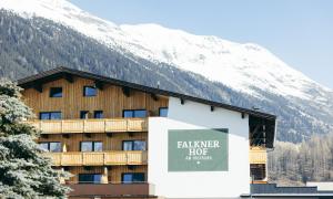Üldine mäevaade või majutusasutusest Hotel Falknerhof pildistatud vaade