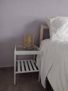 A bed or beds in a room at Snowbird-late check-out