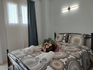 A bed or beds in a room at Dream House Ioannina