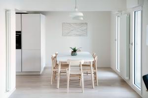 Fotografie z fotogalerie ubytování La Palma 2 by Quokka 360 - spacious flat with lake view v destinaci Montagnola