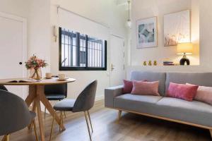 Posezení v ubytování MonKeys Apartments San Román Deluxe