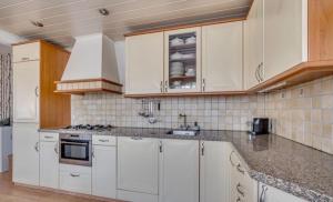 Dapur atau dapur kecil di Huis Kleur +2 gambar