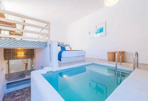 Bazén v ubytování Pylaia Boutique Hotel & Spa nebo v jeho okolí