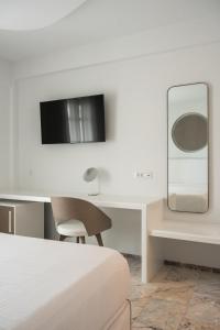 TV o dispositivi per l'intrattenimento presso Tzanis Resort Skyros