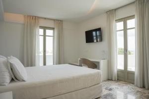TV o dispositivi per l'intrattenimento presso Tzanis Resort Skyros