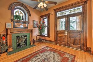 صورة لـ Historic Helena Home with Mtn Views - 2 Mi to Dtwn! في هيلينا