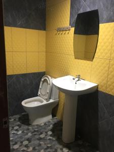 Koupelna v ubytování Bankhunchang Ramkhamhaeng hotel