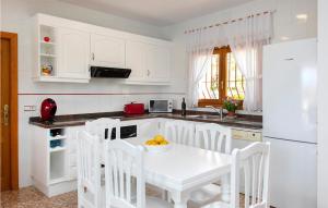 Kuchyňa alebo kuchynka v ubytovaní Gorgeous Home In Moraira