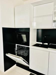 A kitchen or kitchenette at Loft Terracina