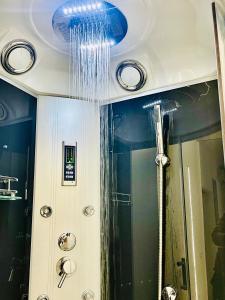 A bathroom at Loft Terracina