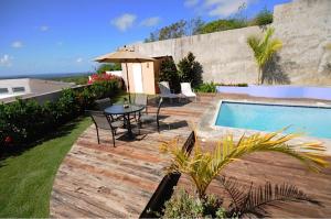 Piscina di Vieques Island House with Caribbean Views and Pool! o nelle vicinanze