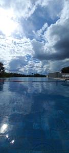 Swimming pool sa o malapit sa Resort Quinta Santa Barbara 18 a 24 Agosto