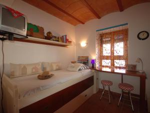 Posteľ alebo postele v izbe v ubytovaní LETS HOLIDAYS Cozy Apartment Near to the Castle