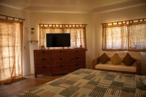 Et tv og/eller underholdning på Las Ceibas Resort