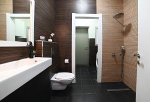 Bagno di וילה מארי עם בריכה במגדל